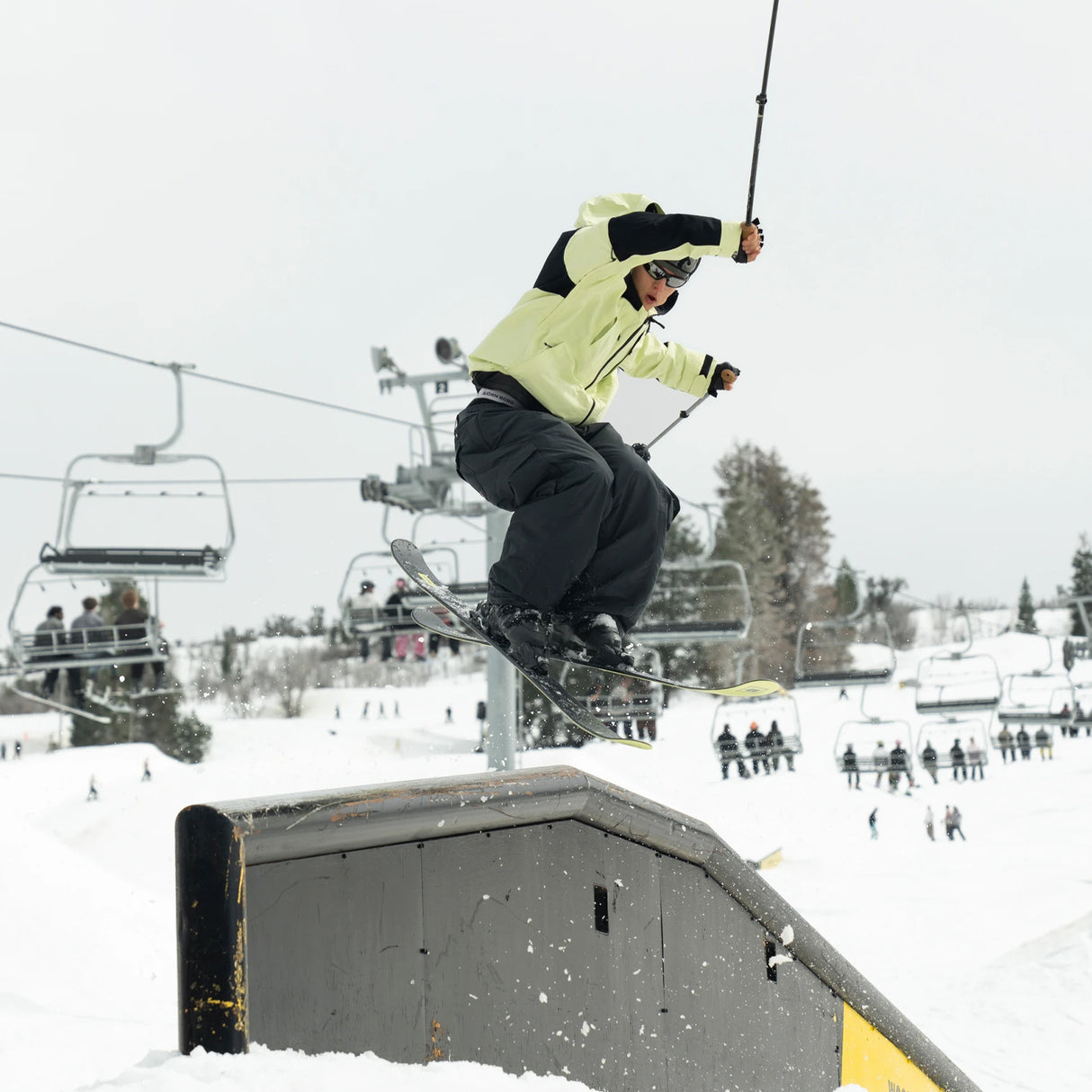 Armada Bergs 2L Jacket | 2025